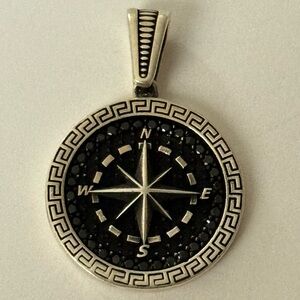 925 Sterling silver compass unisex pendant